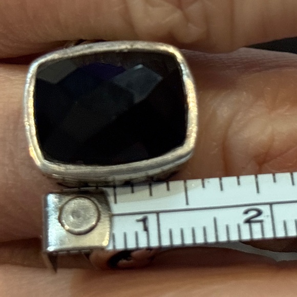 Sterling Silver & Onyx Ring - Picture 4 of 4